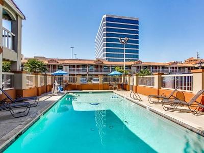 Quality Inn & Suites Dallas-Cityplace Dış mekan fotoğraf