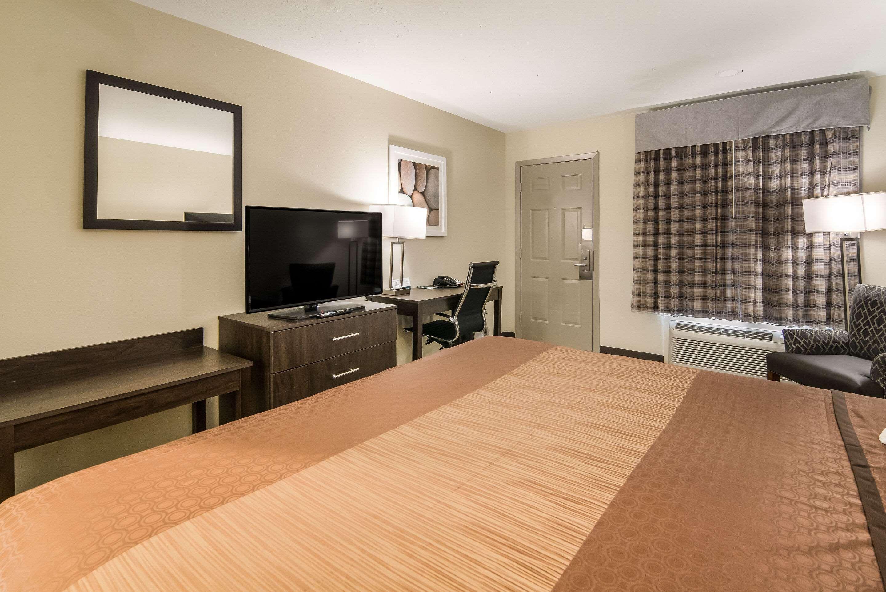 Quality Inn & Suites Dallas-Cityplace Dış mekan fotoğraf