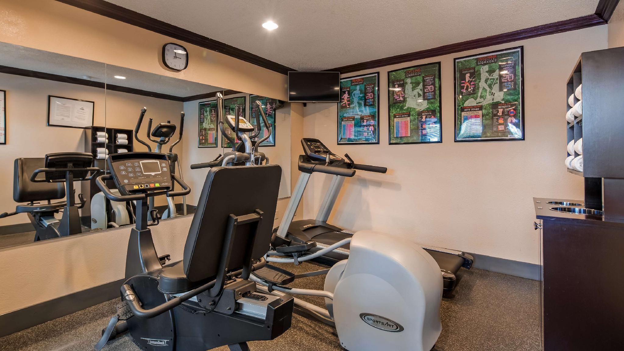 Quality Inn & Suites Dallas-Cityplace Dış mekan fotoğraf